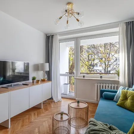 Modern Near Old Town - Anielewicza